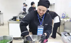 Geleceğin şefleri Bursa'da 'Anne Reçeteleri' ile yarıştı