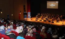 Kocaeli'de bu koro kulakların pasını sildi