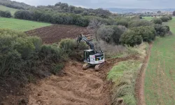 Manisa Büyükşehir tarım arazilerini taşkınlara set oluyor