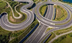 Türkiye'nin bölünmüş yol ağı 30 bin kilometreyi aştı! Dünya çevresinin 4'te 3'ü kadar