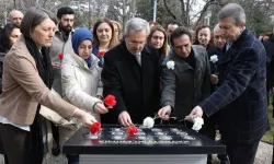 Ankara Üniversitesi depremde kaybedilen öğrencilerini andı