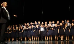 Bursa Nilüfer'de üç koro aynı sahnede buluştu