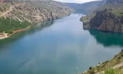 Dicle Barajı'nda kontrollü su tahliyesi