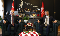 TBMM Başkanı Kurtulmuş'tan, CHP Lideri Özgür Özel'e ziyaret!