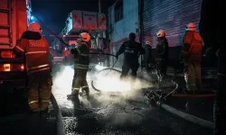 İzmir Buca'da mobilya atölyesinde yangın korkuttu