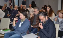 İzmir Efes Tarlası'nda zeytinyağı tadım etkinliğine yoğun ilgi