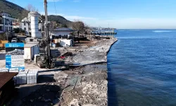 Kocaeli'de Ulaşlı sahili dalga kırıcıyla güçleniyor