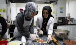 Ramazan'ın geleneksel lezzetleri SAMEK mutfağından geçti