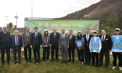 Trabzon Yarı Maratonu öncesi fidanlar toprakla buluştu