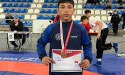 Ağrı'nın gururu Berat Çelik Rize'de şampiyon oldu