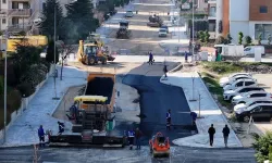 Denizli Gerzele Mahallesi'nde asfalt seferberliği başladı