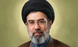 İran'da Mücteba Hamaney dönemi başladı