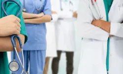 Sağlık çalışanları 14 Mart'a çözüm bekleyen sorunlarla giriyor