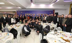 Sakarya'da Başkan Alemdar gençlere buluştu