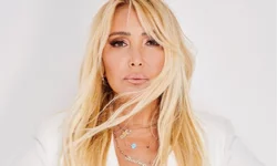 Yonca Evcimik '90'lar Ekspresi' için kampa girdi