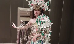 Adana'da Uzunköprü rüzgarı... Moda tasarımcısı Güzin Vardar Türkiye birincisi oldu