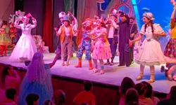 Bursa Devlet Tiyatrosu 23 Nisan'ı 'Bencil Dev' ile kutladı