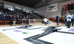 İnegöl'ün mucitleri robotlarını yarıştırdı