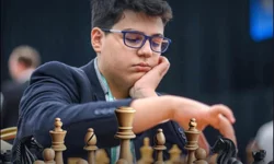 Bursa'dan dünya rekoruna uzanan gurur.. 14 yaşındaki Yağız Kaan barajı aştı