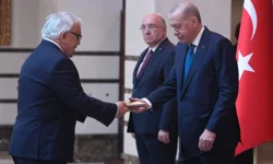 Cumhurbaşkanı Erdoğan'a 5 ülkeden güven mektubu