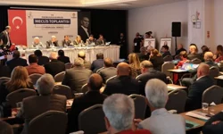 Ege Belediyeler Birliği'nde Başkan Çavuşoğlu güven tazeledi