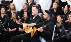 İzmir Aliğa'da Aşık Veysel Türküleri yankılandı