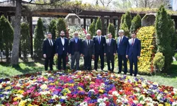 Kayseri Büyükşehir eski Bakan'ı ağırladı