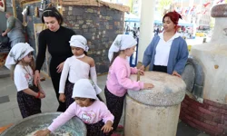 Kocaeli'de minik eller hamur yoğurdu