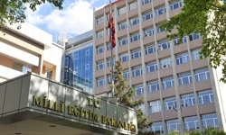 MEB'den izinsiz okullara devam eden öğrencilere yakın takip