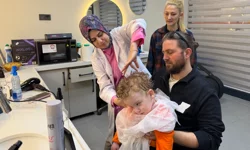 Minik Kaan ilk tıraş heyecanını Gonca'da yaşadı