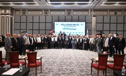 Yağlı Güreş Birliği'nde Ahmet Akın yeniden başkan seçildi