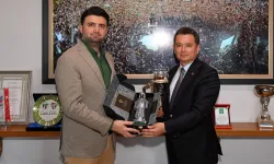 Başkan Erkan Aydın'dan Bursaspor'a tebrik ziyareti