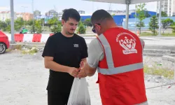 Başkent'te bayram dayanışması sürüyor
