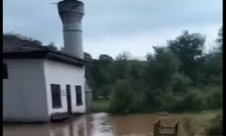 Bilecik Pazaryeri'ni sağanak yağış felç etti