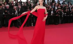 Cannes kırmızı halısında bir İpsalalı... Sümeyye Aydoğan ışıltısıyla büyüledi