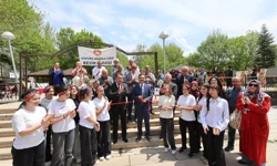 Kayseri Büyükşehir Huzurevi'nde iki kuşak sanatla buluştu