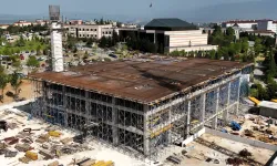 KOÜ Umuttepe Cami ve Otoparkı hızla yükseliyor