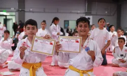 Ankara Keçiören'in sporcuları Karate Kuşak Sınavında ter döktü