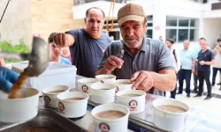 Denizli Büyükşehir'den 3 noktada 10 bin kişilik aşure hayrı