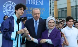 Erdoğan torununa diplomayı verdi