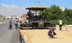Eskişehir'de 8070 Bulvarı'nda asfalt çalışması sürüyor