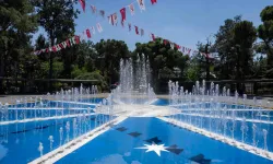 İzmir Bornova'da Büyükpark'in simge havuzu yenilendi