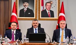 3 Bakan futbolu masaya yatırdı