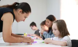 Bursa Osmangazi'de çocuklar atıkları sanata dönüştürdü