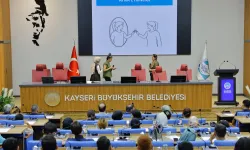 Kayseri Büyükşehir'den aile semineri