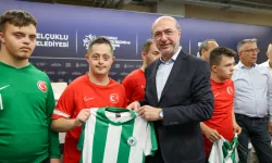 Konya'da Başkan Pekyatırmacı Down Sendromlu Milli Takımla buluştu