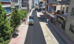 Manisa Alaşehir'in yollarında 'sıcak' çalışma