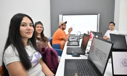 Akademi Manisa'da eğitimler başladı
