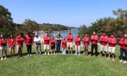 Kocaeli'de Başkan Büyükakın gençlerle ödül kampında buluştu