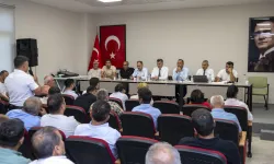 Mersin Silifke'de muhtarlar yerel yöneticilerle buluştu